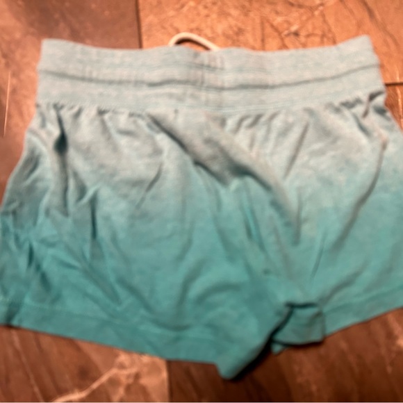 Nike booty shorts - Picture 2 of 6